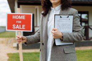 High Paying Industries in the UK: A home seller