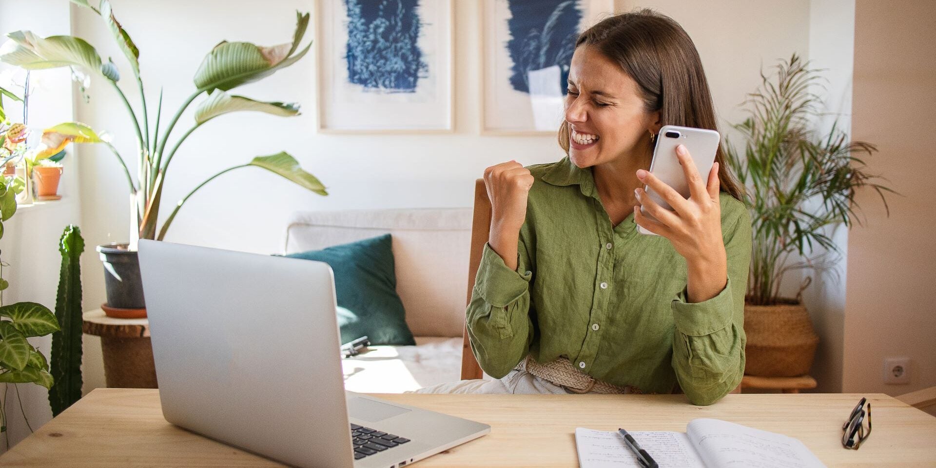 Applying for Remote Job at Shopify: Picture of an exciting lady working at shopify