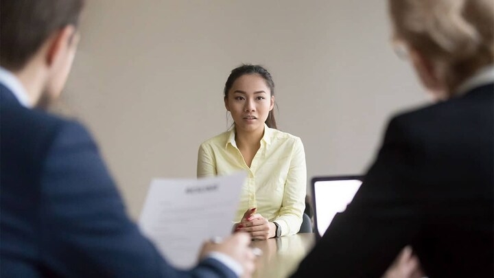 15 Smart Questions to Ask at the End of Every Job Interview (to Impress Employers)
