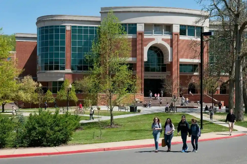 ETSU Student Leah Loveday Wins Prestigious Truman Scholarship