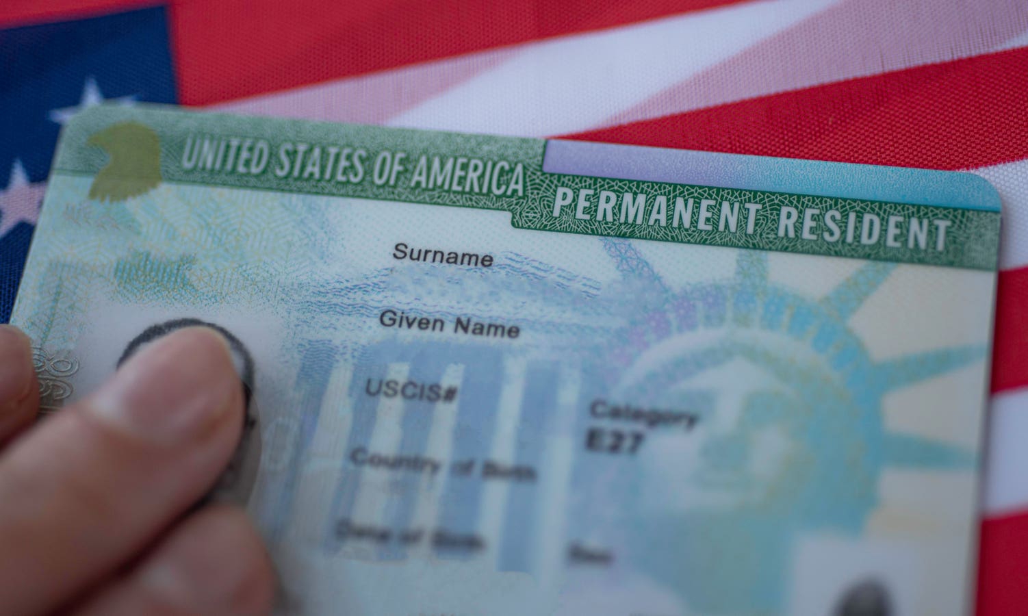 From Dream to Reality: How These 5 Immigrants Successfully Moved to the USA (Without Connections)