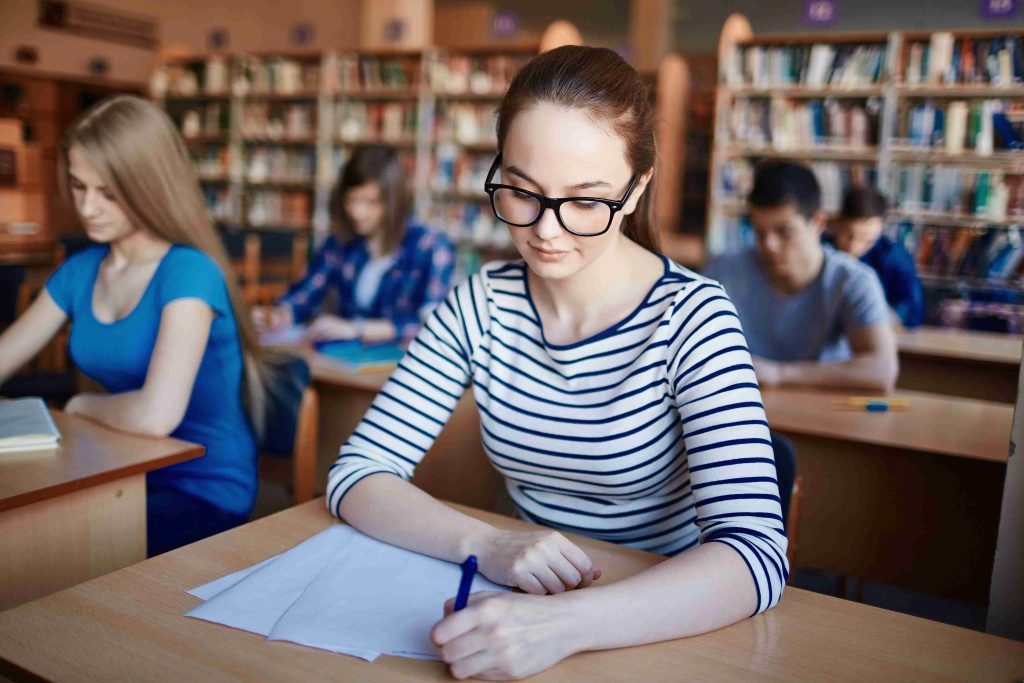 Government Scholarships With Guaranteed Benefits