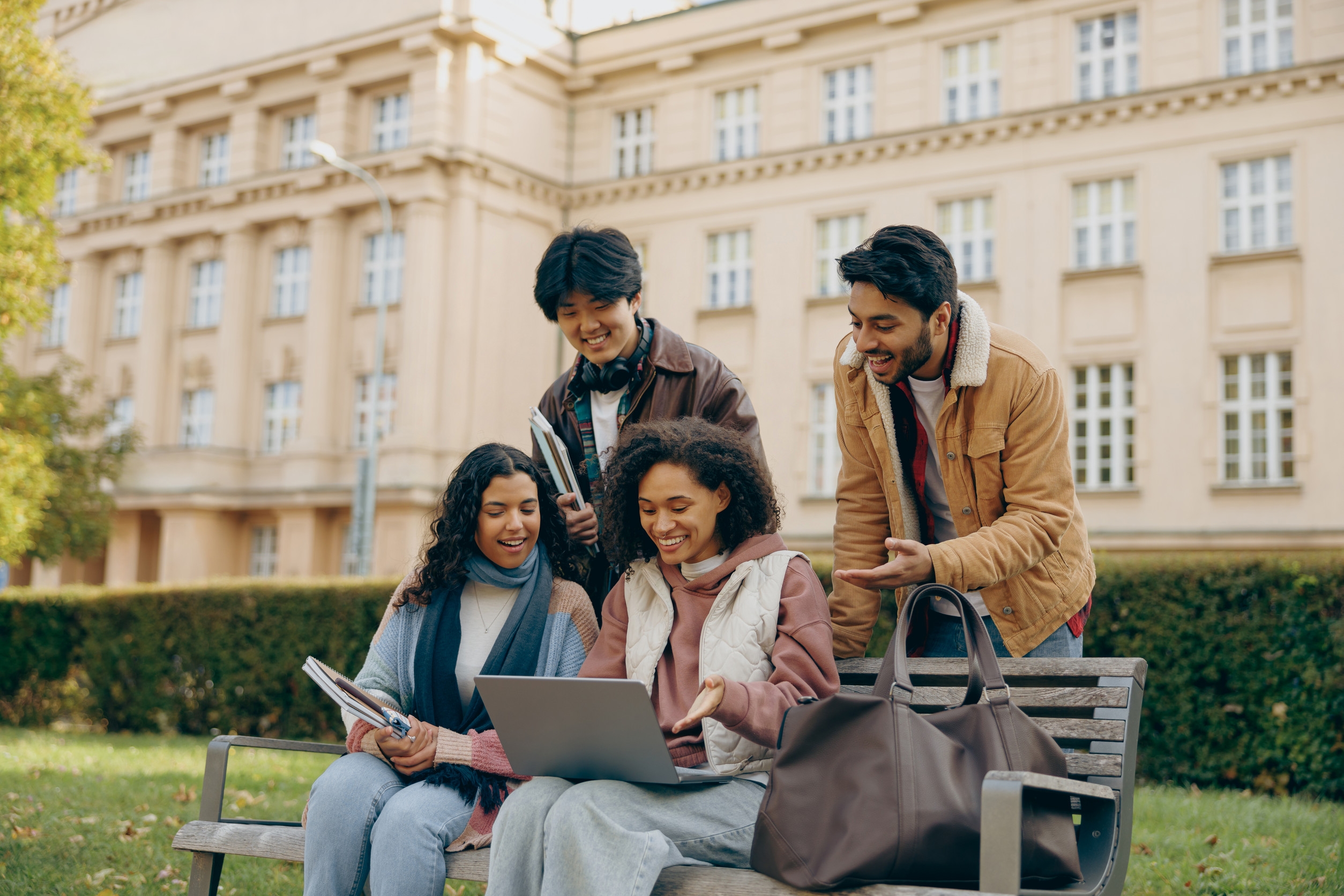 Government Scholarships With Guaranteed Benefits