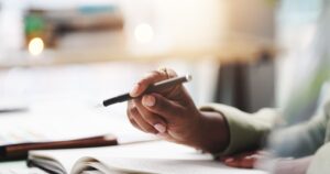 How to Apply for Scholarships Without Agents