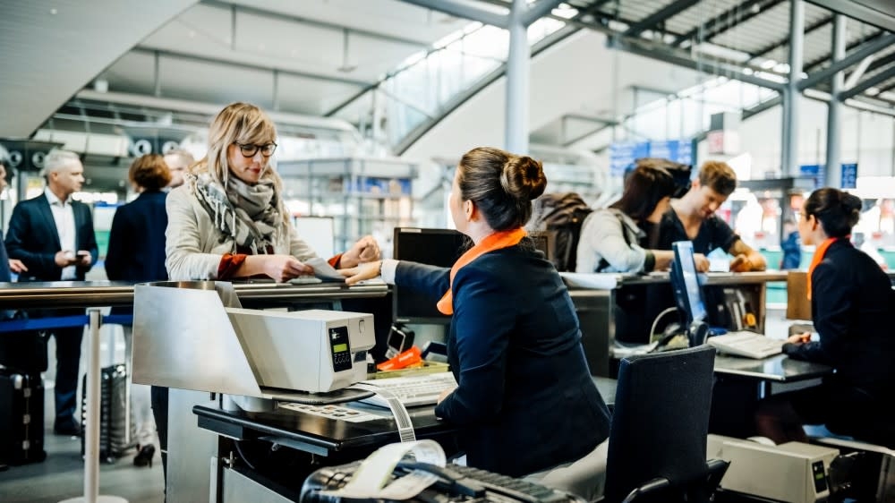 What Happens After You Land? First-Week Checklist for New Immigrants