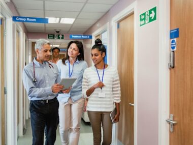 £8,500 Monthly Healthcare Jobs in the UK: NHS and Private Providers Hiring Now